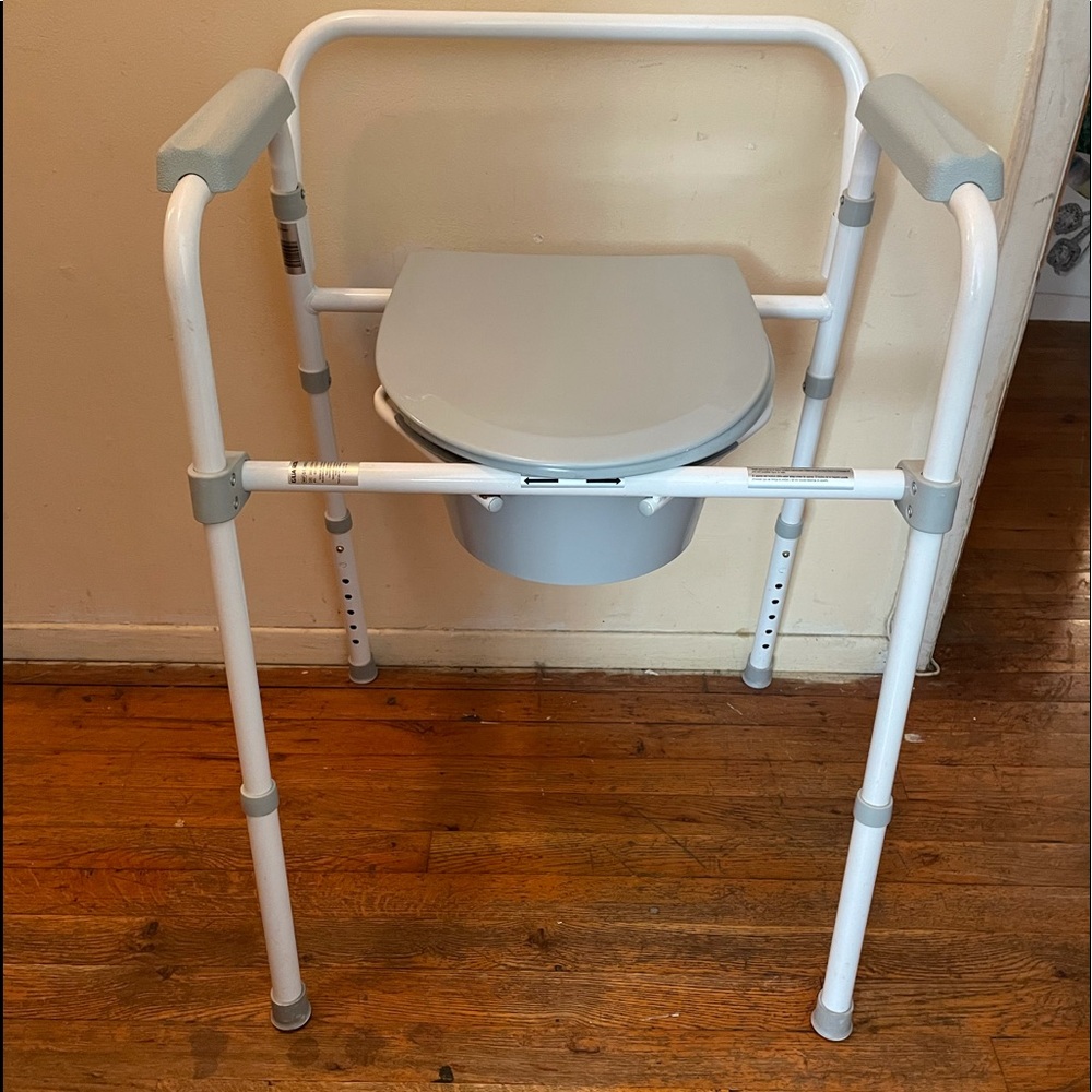 Commode